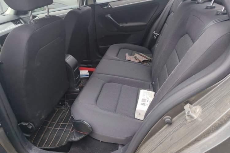 Used Volkswagen Bora 2014 1.6L Automatic Fashion Model Left Rear Seat