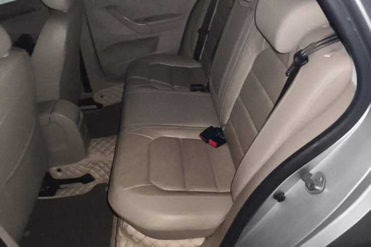 Used Volkswagen Bora 2014 1.6L Automatic Comfort Model Left Rear Seat