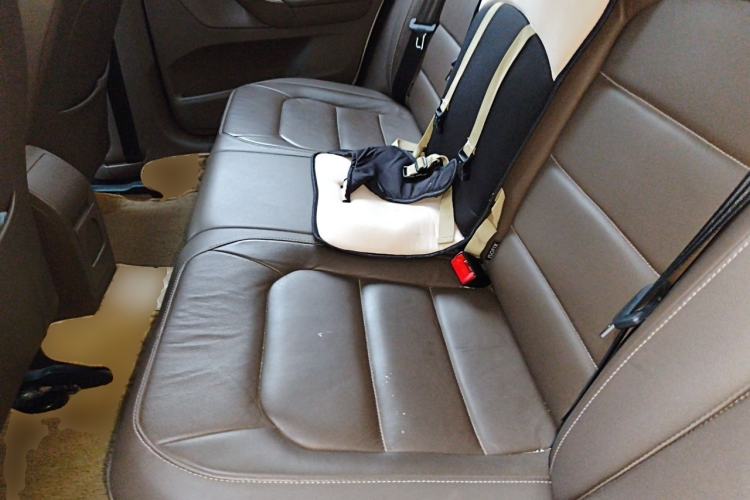 Used Volkswagen Bora 2014 1.6L Automatic Comfort Model Left Rear Seat