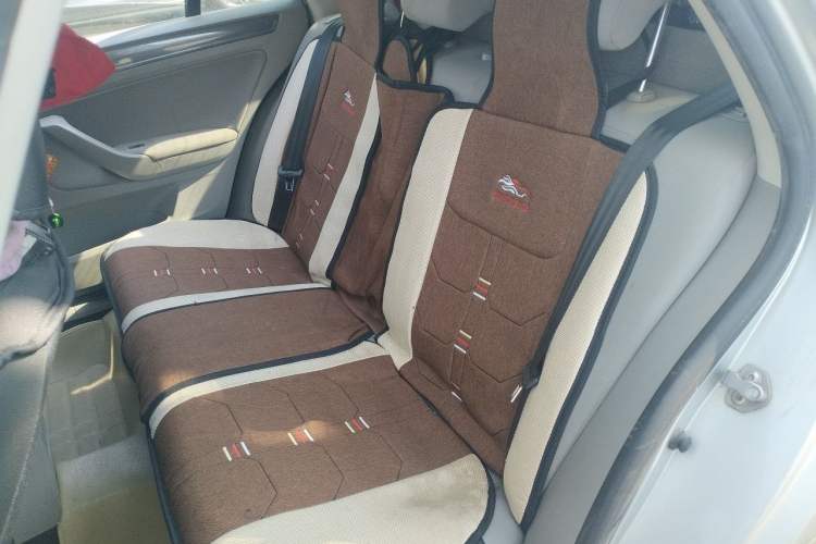 Used Volkswagen Bora 2014 1.6L Automatic Fashion Model Left Rear Seat