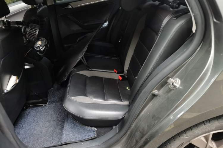 Used Volkswagen Bora 2014 1.6L Automatic Comfort Model Left Rear Seat