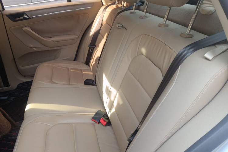 Used Volkswagen Bora 2014 1.6L Automatic Comfort Model Left Rear Seat