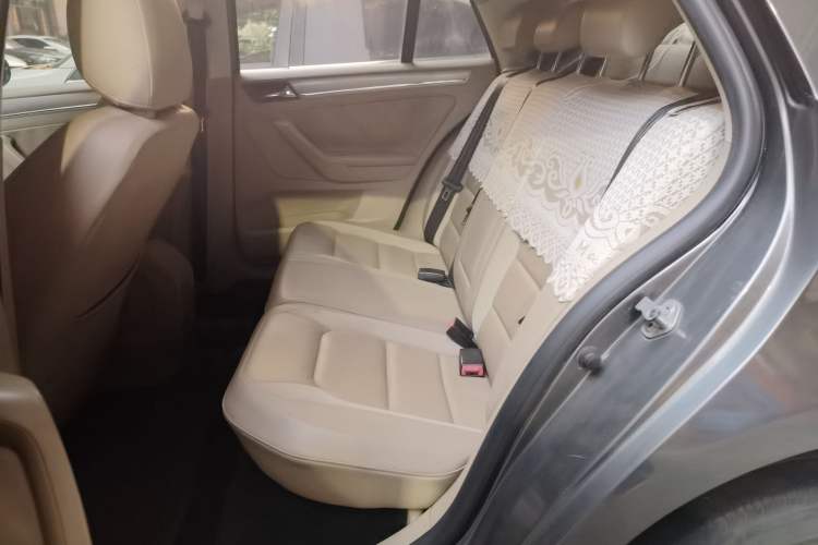 Used Volkswagen Bora 2014 1.6L Automatic Comfort Model Left Rear Seat