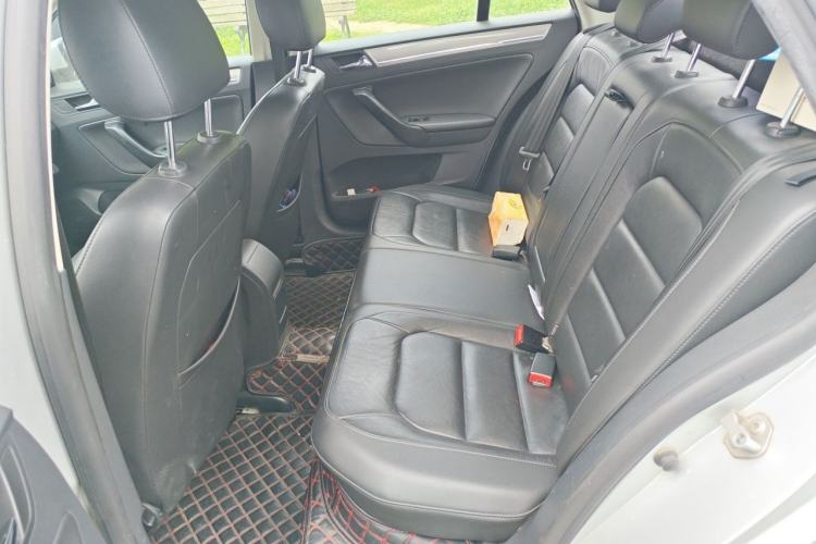 Used Volkswagen Bora 2014 1.6L Automatic Comfort Model Left Rear Seat
