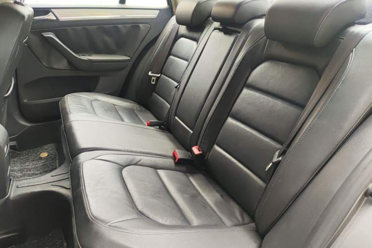 Used Volkswagen Bora 2014 1.6L Automatic Comfort Model Left Rear Seat