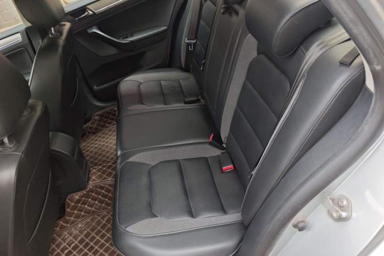Used Volkswagen Bora 2014 1.6L Automatic Comfort Model Left Rear Seat
