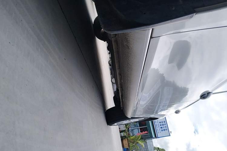 Used Volkswagen Bora 2014 1.6L Manual Comfort Model Left Side Sill