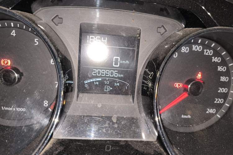 Used Volkswagen Bora 2014 1.6L Manual Comfort Model Odometer Close Up