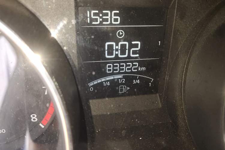 Used Volkswagen Bora 2014 1.6L Manual Fashion Edition Odometer Close Up