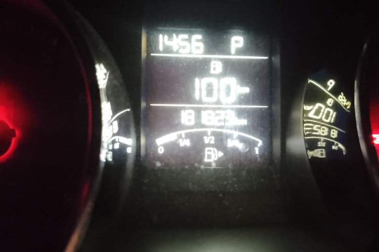Used Volkswagen Bora 2014 1.6L Automatic Comfort Model Odometer Close Up