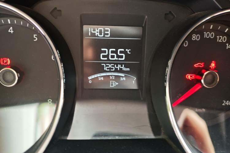 Used Volkswagen Bora 2014 1.6L Manual Fashion Edition Odometer Close Up