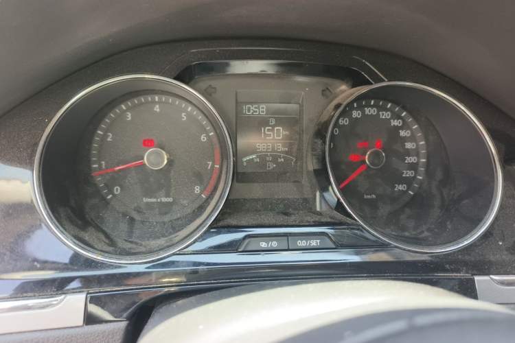 Used Volkswagen Bora 2014 1.6L Manual Comfort Model Odometer Close Up