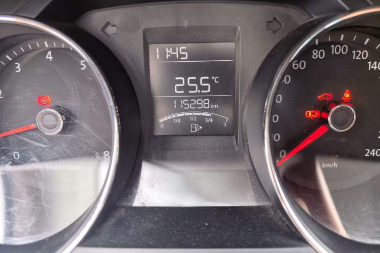 Used Volkswagen Bora 2014 1.6L Manual Fashion Edition Odometer Close Up