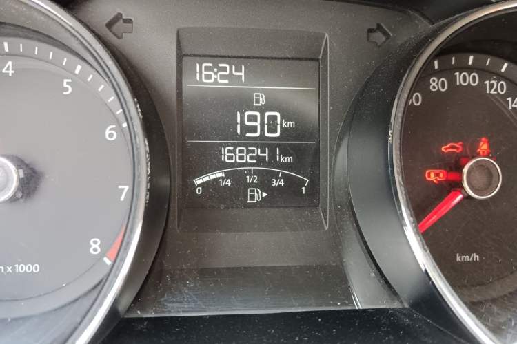 Used Volkswagen Bora 2014 1.6L Manual Fashion Edition Odometer Close Up