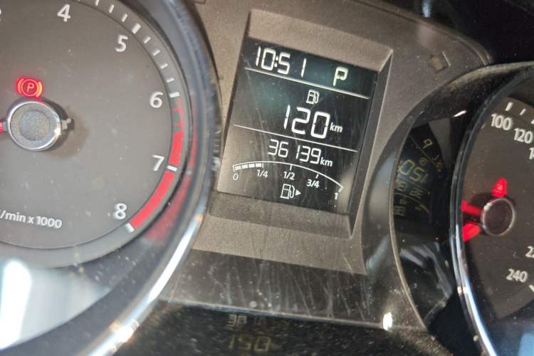Used Volkswagen Bora 2014 1.6L Automatic Comfort Model Odometer Close Up