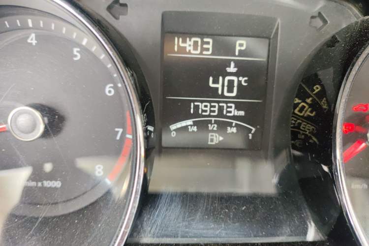Used Volkswagen Bora 2014 1.6L Automatic Comfort Model Odometer Close Up