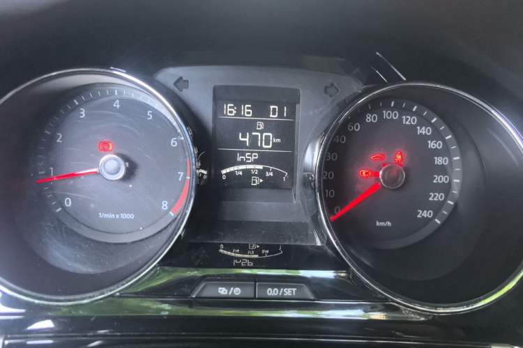 Used Volkswagen Bora 2014 1.6L Automatic Comfort Model Odometer Close Up