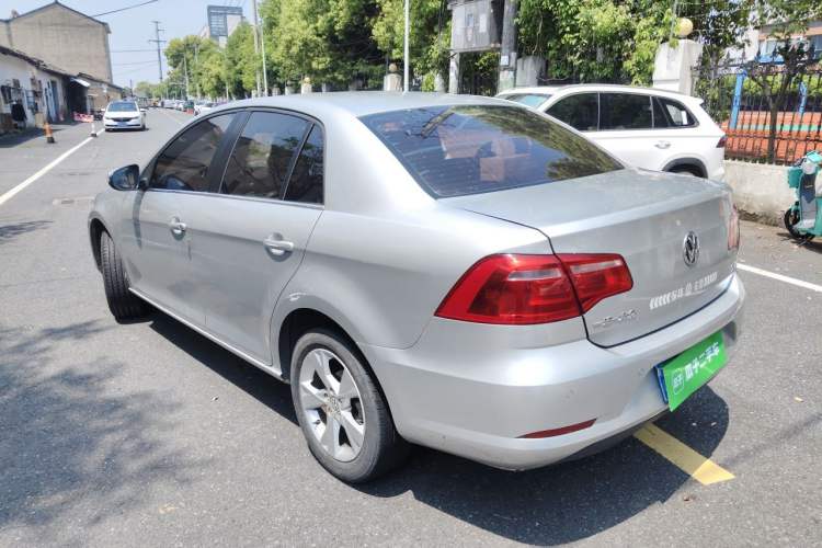 Used Volkswagen Bora 2014 1.6L Manual Comfort Model Rear Left 45 Deg