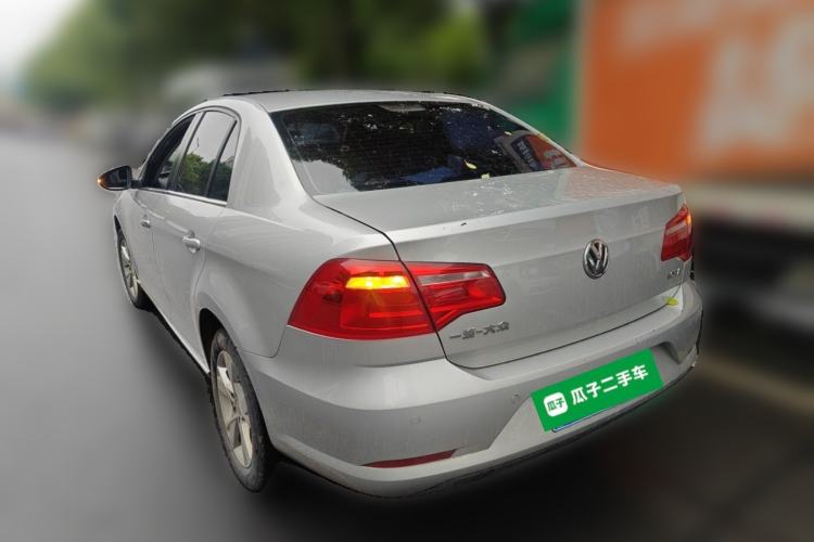 Used Volkswagen Bora 2014 1.6L Manual Comfort Model Rear Left 45 Deg
