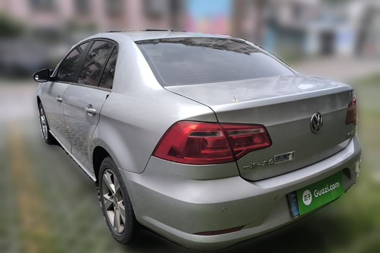 Used Volkswagen Bora 2014 1.6L Manual Comfort Model Rear Left 45 Deg