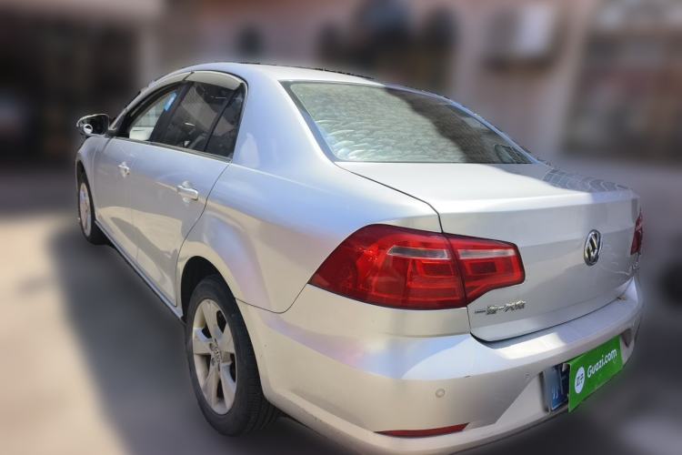 Used Volkswagen Bora 2014 1.6L Manual Comfort Model Rear Left 45 Deg