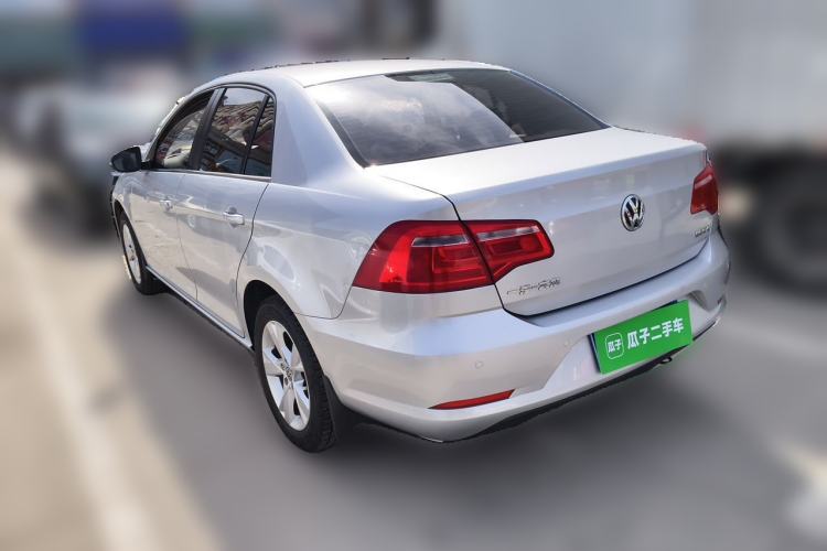 Used Volkswagen Bora 2014 1.6L Manual Comfort Model Rear Left 45 Deg