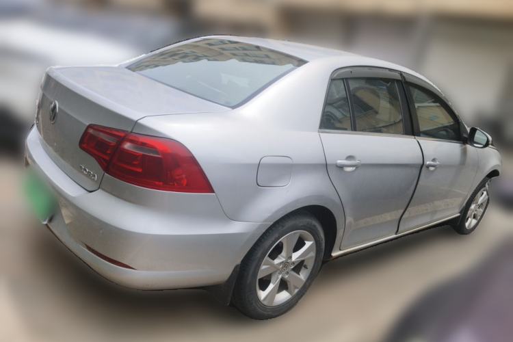 Used Volkswagen Bora 2014 1.6L Manual Comfort Model Rear Right 45 Deg