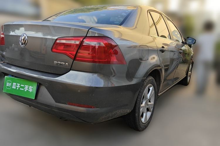 Used Volkswagen Bora 2014 1.6L Manual Comfort Model Rear Right 45 Deg