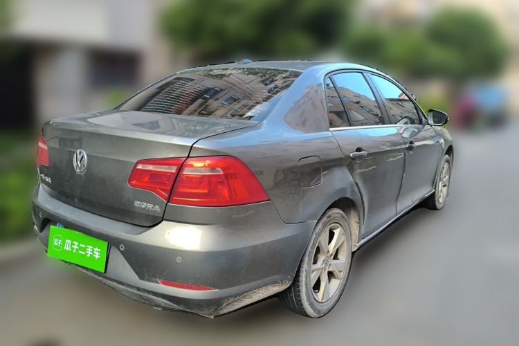Used Volkswagen Bora 2014 1.6L Manual Comfort Model Rear Right 45 Deg