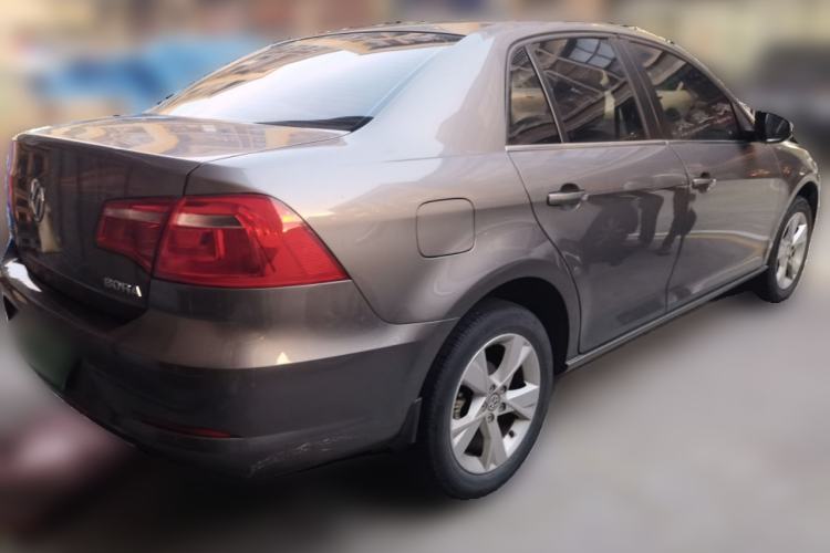 Used Volkswagen Bora 2014 1.6L Automatic Comfort Model Rear Right 45 Deg