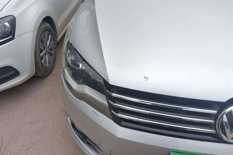 Used Volkswagen Bora 2014 1.6L Automatic Comfort Model Right Front Headlight