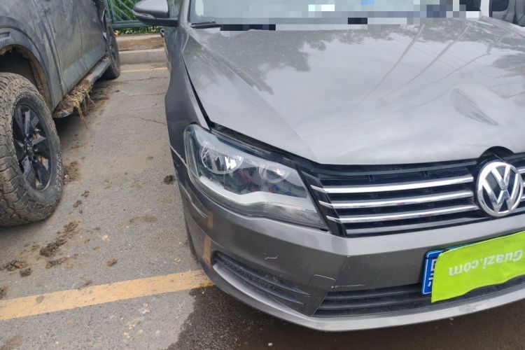 Used Volkswagen Bora 2014 1.6L Automatic Fashion Model Right Front Headlight