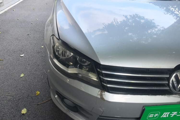 Used Volkswagen Bora 2014 1.6L Automatic Comfort Model Right Front Headlight