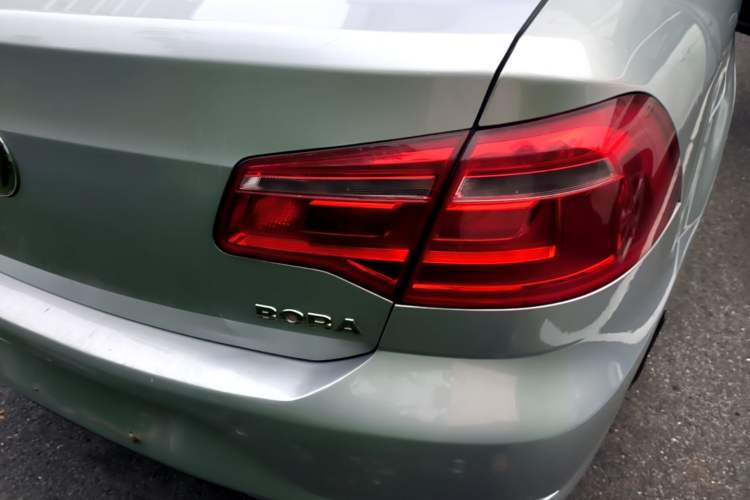 Used Volkswagen Bora 2014 1.6L Automatic Comfort Model Right Rear Taillight