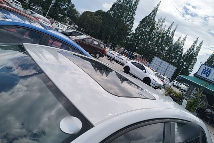 Used Volkswagen Bora 2014 1.6L Manual Comfort Model Roof