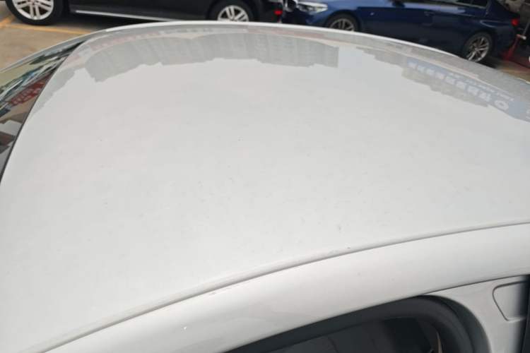 Used Volkswagen Bora 2014 1.6L Automatic Fashion Model Roof