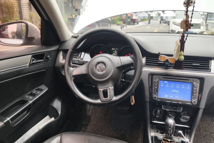 Used Volkswagen Bora 2014 1.6L Automatic Comfort Model Steering Wheel
