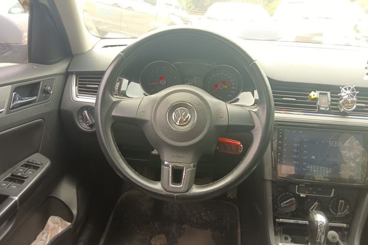 Used Volkswagen Bora 2014 1.6L Automatic Comfort Model Steering Wheel
