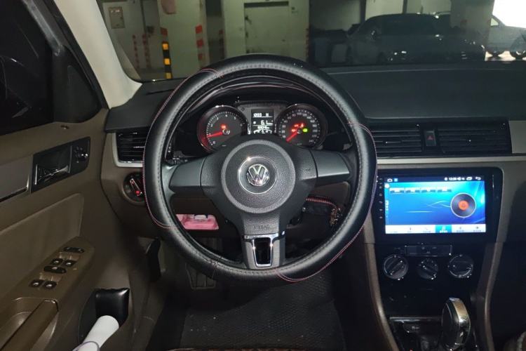 Used Volkswagen Bora 2014 1.6L Automatic Comfort Model Steering Wheel