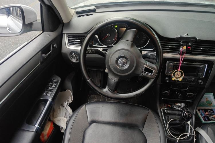 Used Volkswagen Bora 2014 1.6L Manual Comfort Model Steering Wheel
