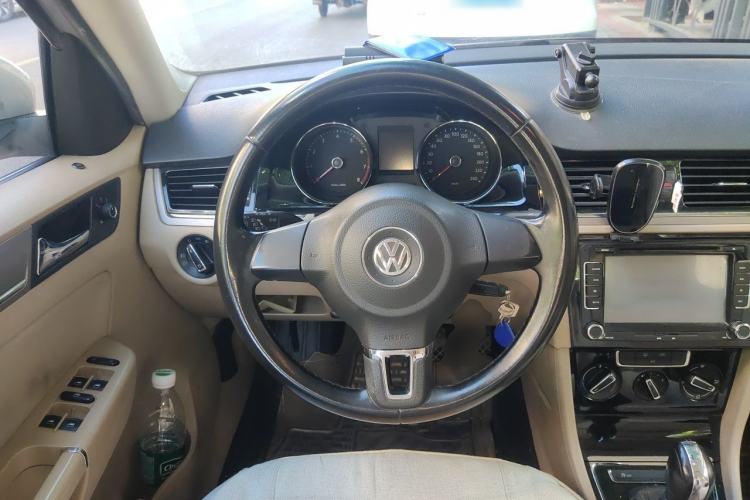 Used Volkswagen Bora 2014 1.6L Automatic Comfort Model Steering Wheel