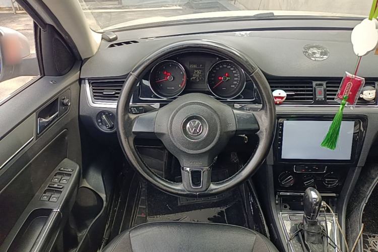 Used Volkswagen Bora 2014 1.6L Automatic Comfort Model Steering Wheel