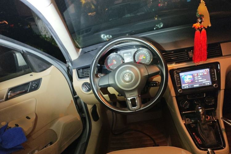Used Volkswagen Bora 2014 1.4TSI Automatic Comfort Model Steering Wheel