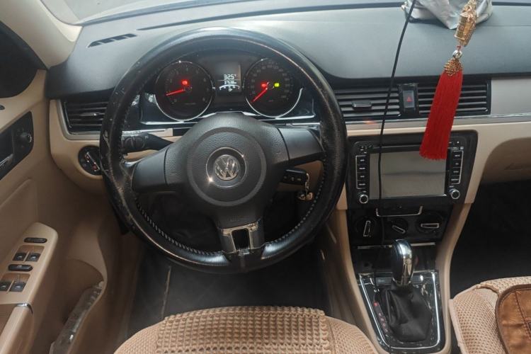 Used Volkswagen Bora 2014 1.6L Automatic Comfort Model Steering Wheel