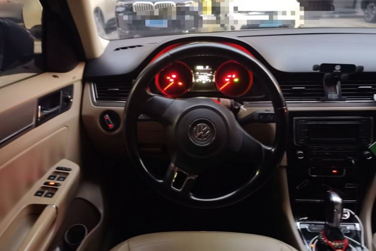 Used Volkswagen Bora 2014 1.6L Automatic Comfort Model Steering Wheel