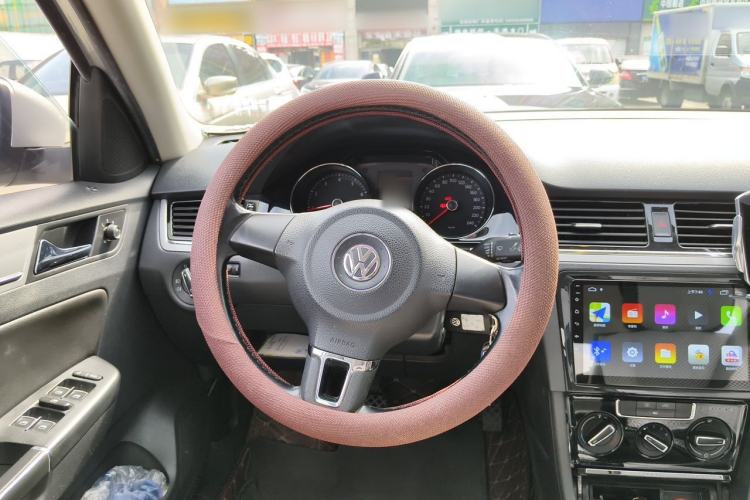 Used Volkswagen Bora 2014 1.6L Manual Comfort Model Steering Wheel
