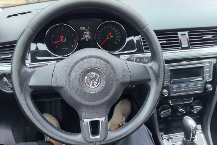 Used Volkswagen Bora 2014 1.6L Automatic Comfort Model Steering Wheel