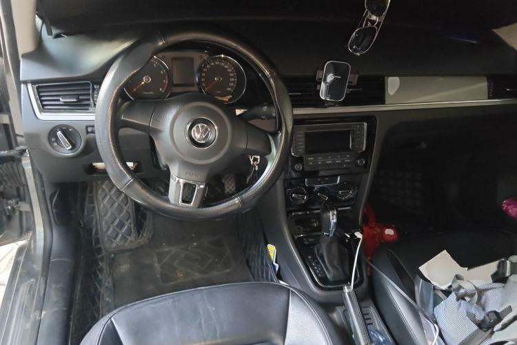 Used Volkswagen Bora 2014 1.6L Automatic Comfort Model Steering Wheel