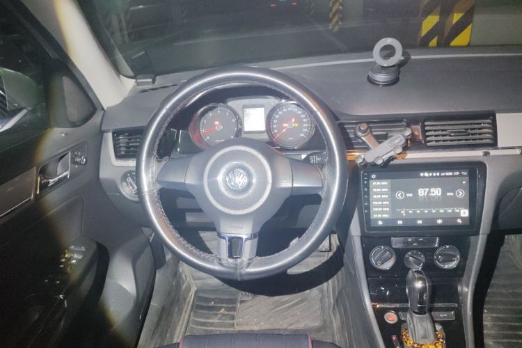 Used Volkswagen Bora 2014 1.4TSI Automatic Comfort Model Steering Wheel