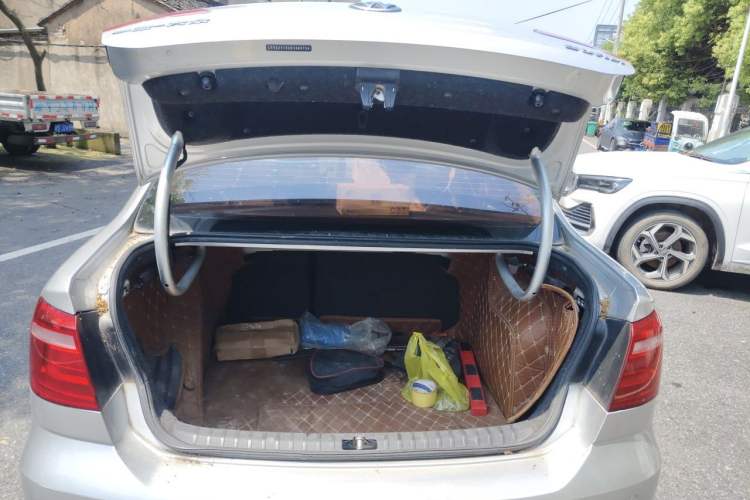 Used Volkswagen Bora 2014 1.6L Manual Comfort Model Trunk